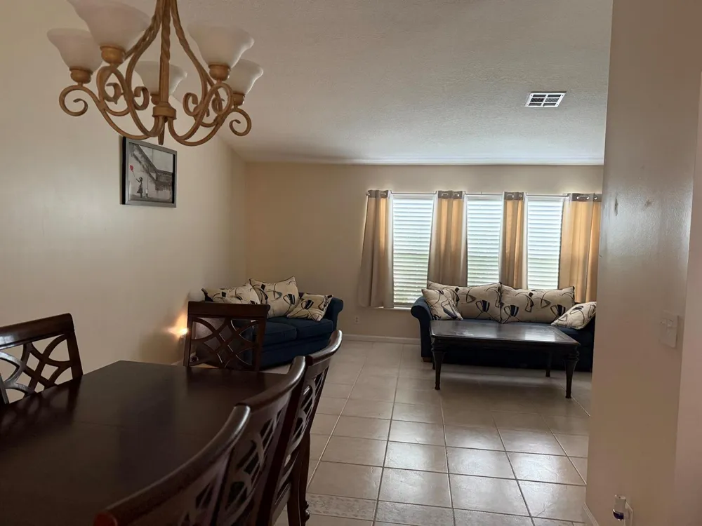 102 SAND PINE WAY Royal Palm Beach, FL 33411
