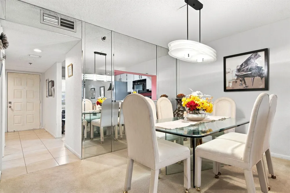 7290 Kinghurst Drive #403 Delray Beach, FL 33446