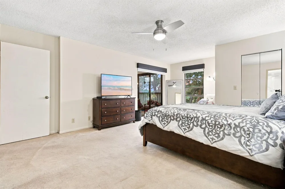 7290 Kinghurst Drive #403 Delray Beach, FL 33446