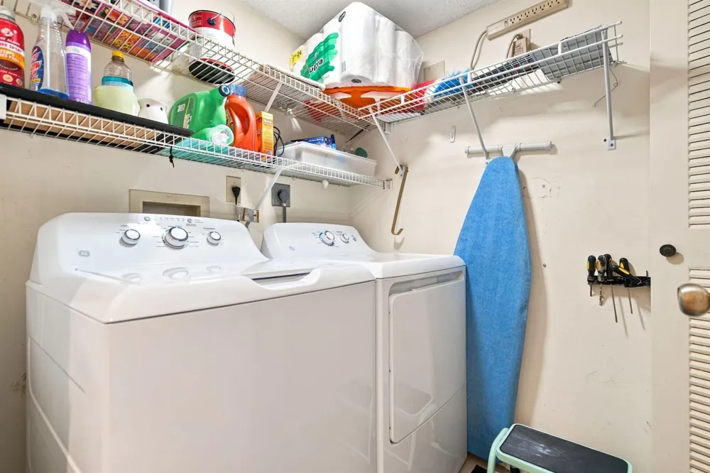 7290 Kinghurst Drive #403 Delray Beach, FL 33446