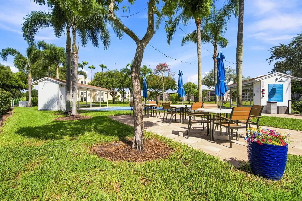 7290 Kinghurst Drive #403 Delray Beach, FL 33446