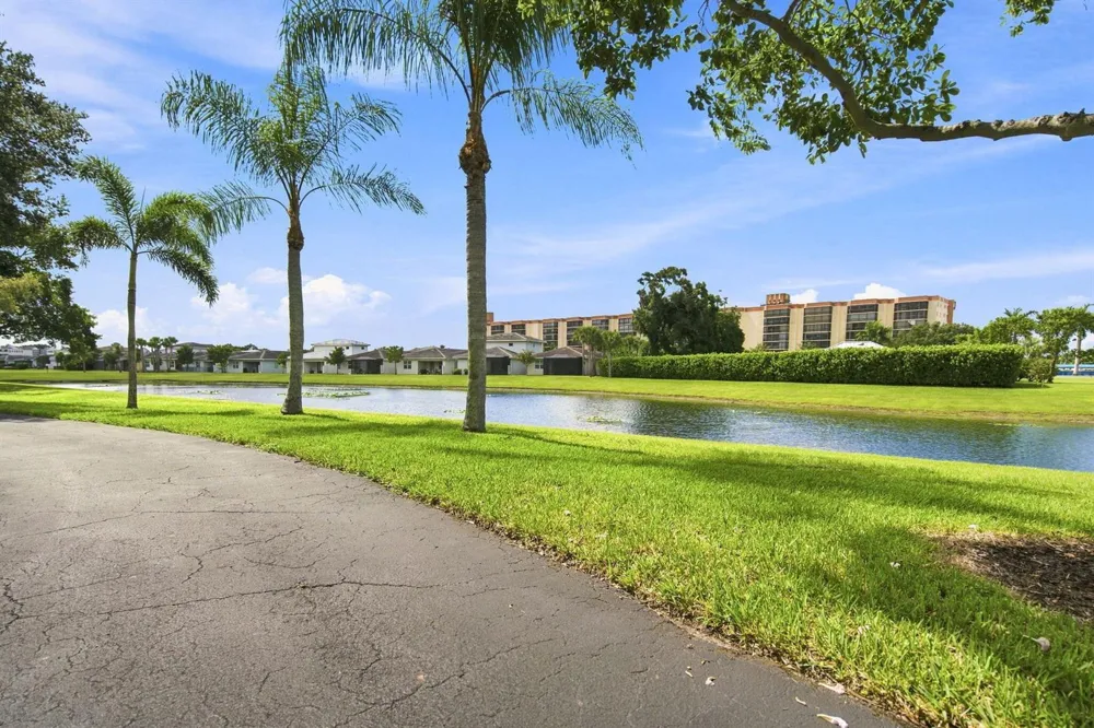 7290 Kinghurst Drive #403 Delray Beach, FL 33446