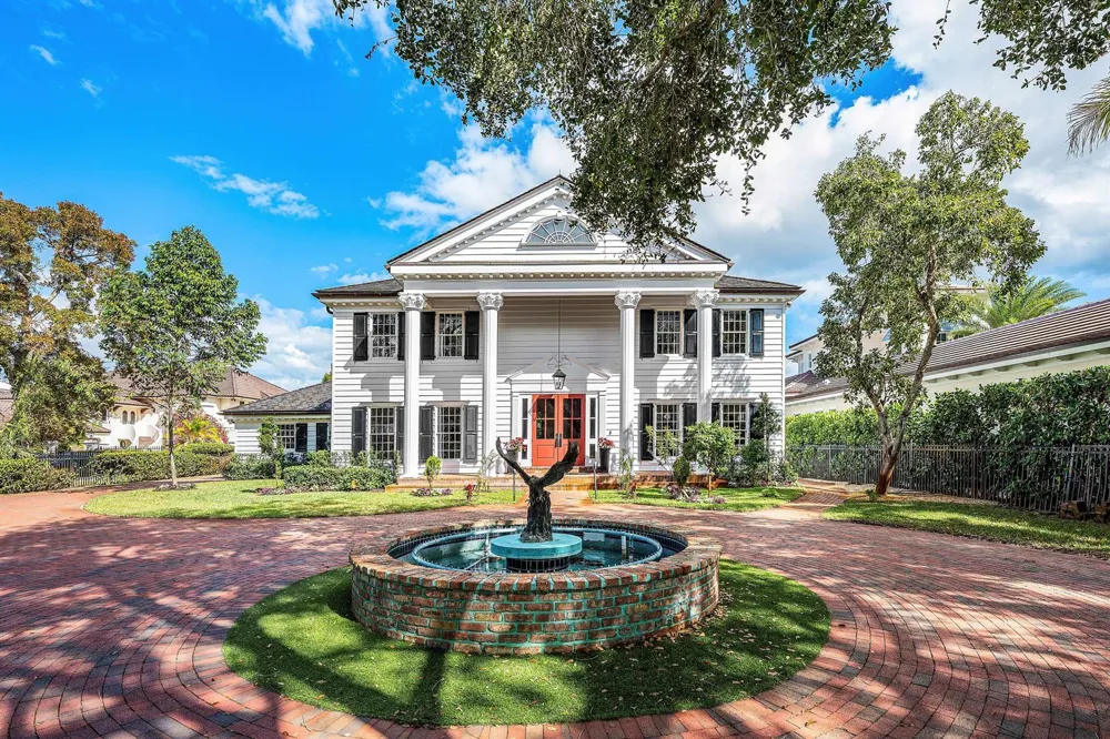 19153 SE Jupiter River Drive Jupiter, FL 33458