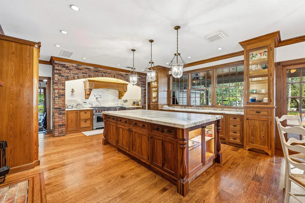 19153 SE Jupiter River Drive Jupiter, FL 33458