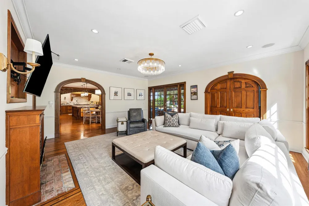 19153 SE Jupiter River Drive Jupiter, FL 33458