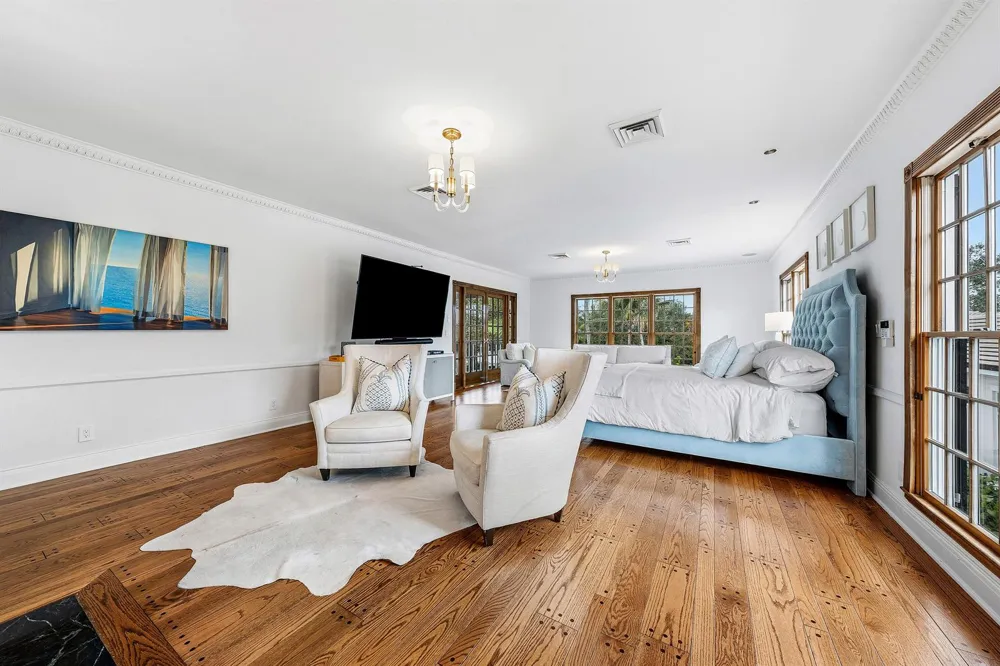 19153 SE Jupiter River Drive Jupiter, FL 33458