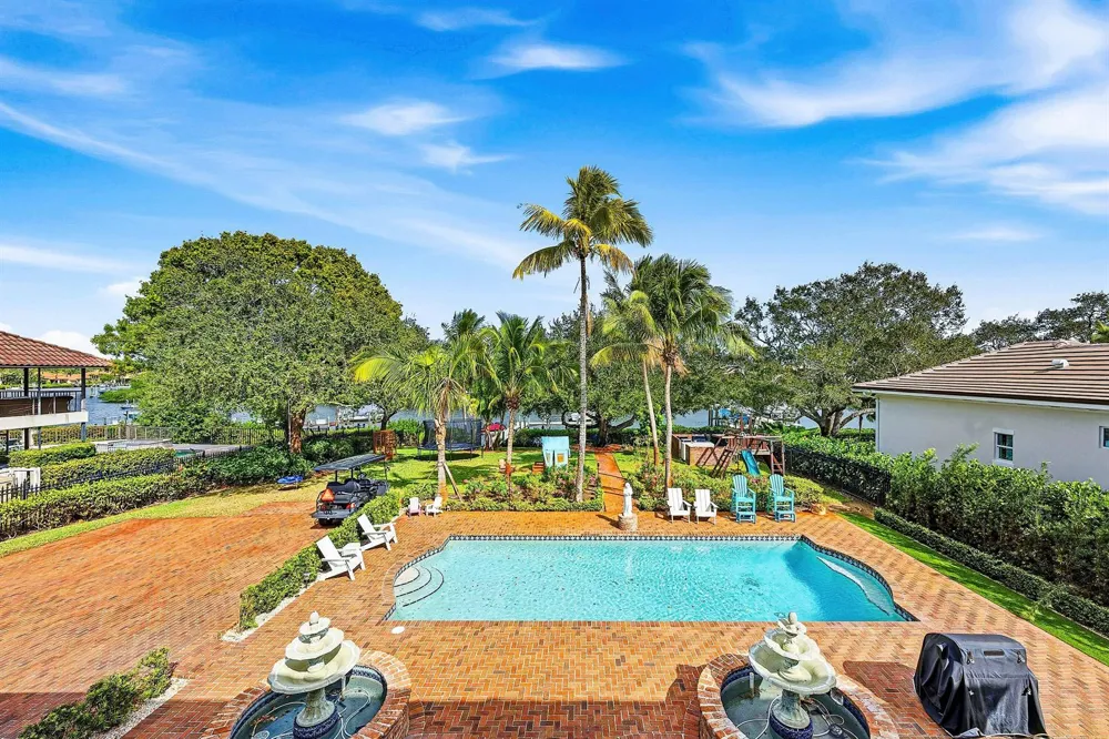 19153 SE Jupiter River Drive Jupiter, FL 33458