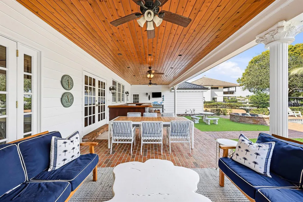 19153 SE Jupiter River Drive Jupiter, FL 33458