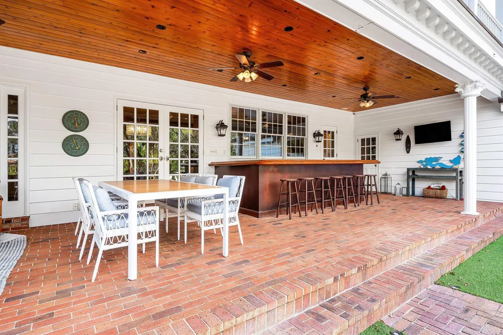 19153 SE Jupiter River Drive Jupiter, FL 33458