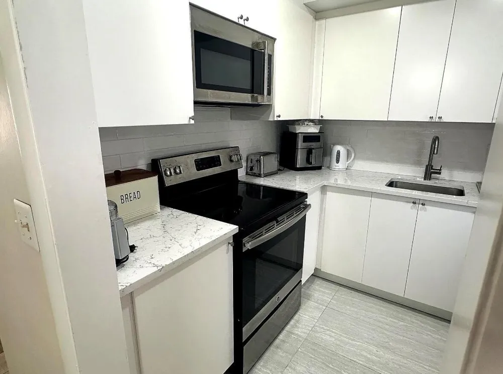 300 NE 20TH STREET #4100 Boca Raton, FL 33431