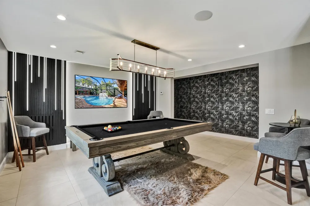 738 MIDDLE RIVER DRIVE Fort Lauderdale, FL 33304