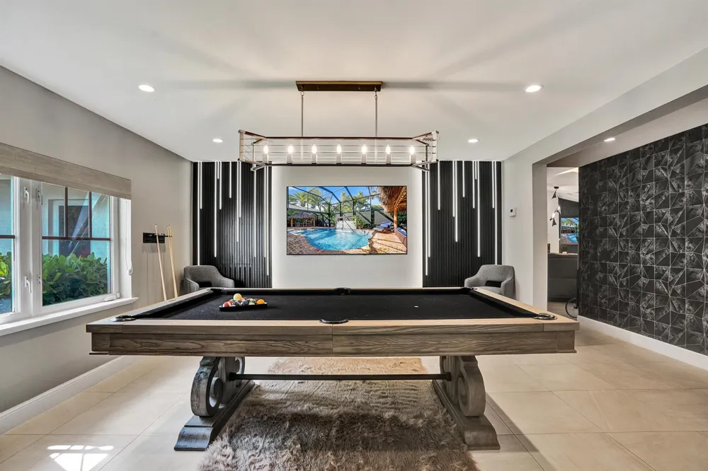 738 MIDDLE RIVER DRIVE Fort Lauderdale, FL 33304