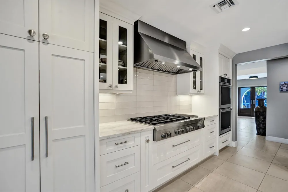 738 MIDDLE RIVER DRIVE Fort Lauderdale, FL 33304