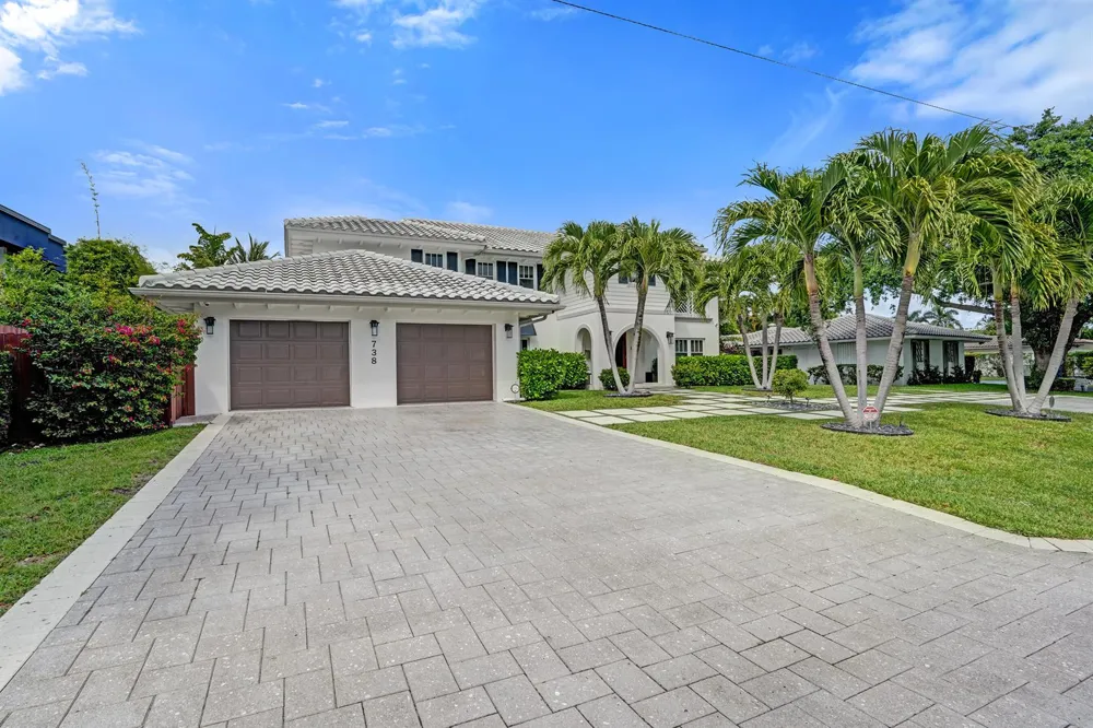 738 MIDDLE RIVER DRIVE Fort Lauderdale, FL 33304