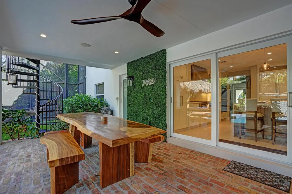 738 MIDDLE RIVER DRIVE Fort Lauderdale, FL 33304