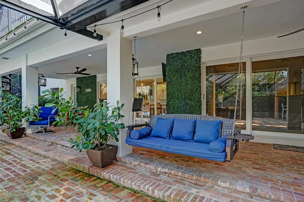 738 MIDDLE RIVER DRIVE Fort Lauderdale, FL 33304