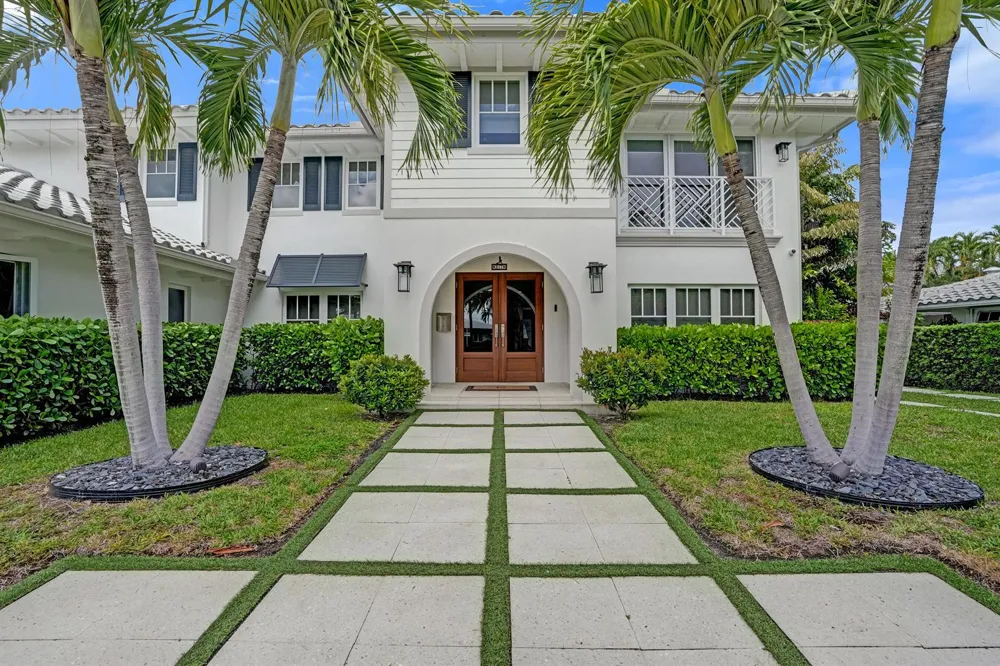 738 MIDDLE RIVER DRIVE Fort Lauderdale, FL 33304