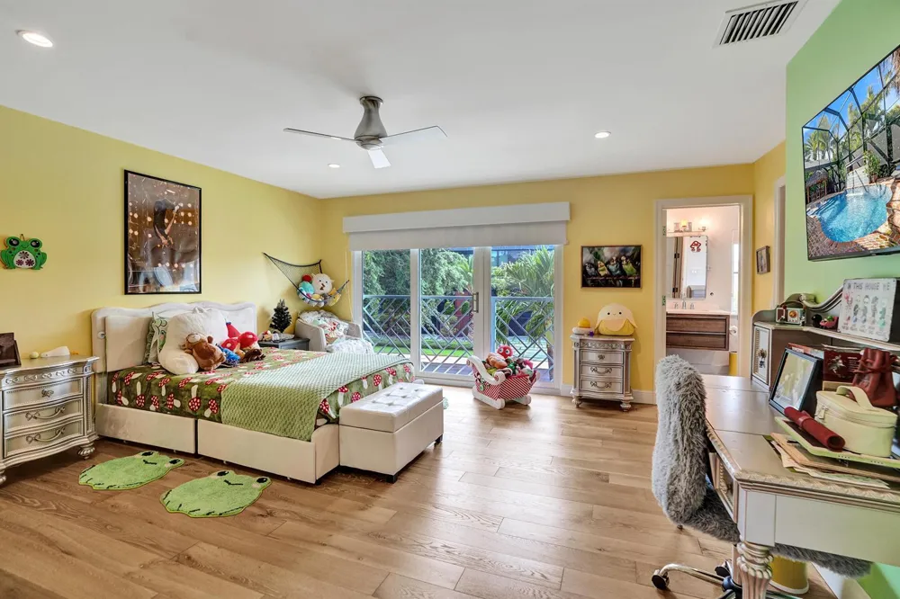 738 MIDDLE RIVER DRIVE Fort Lauderdale, FL 33304