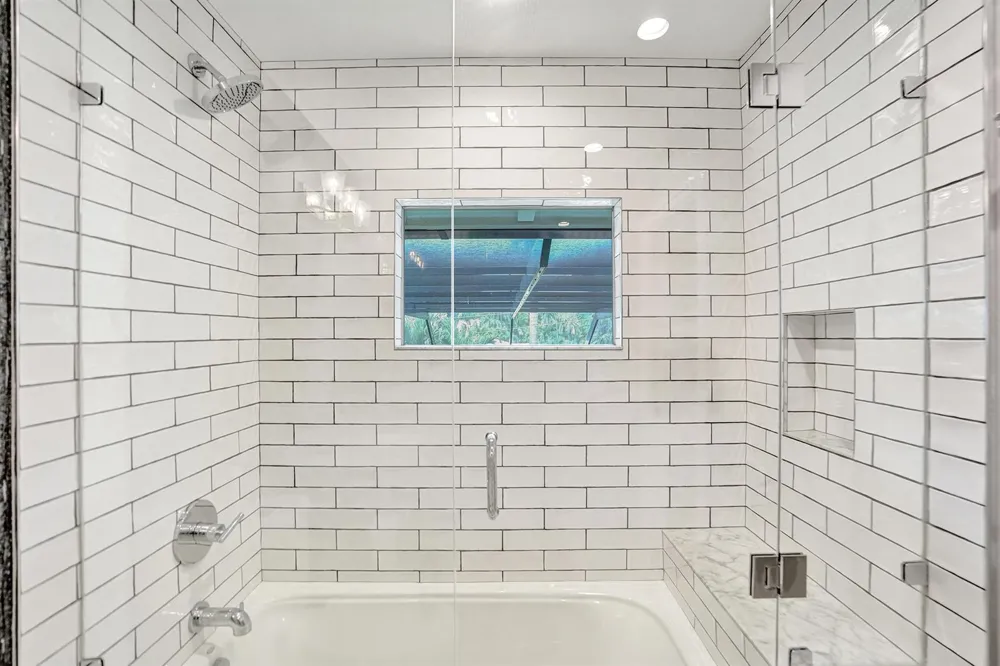 738 MIDDLE RIVER DRIVE Fort Lauderdale, FL 33304