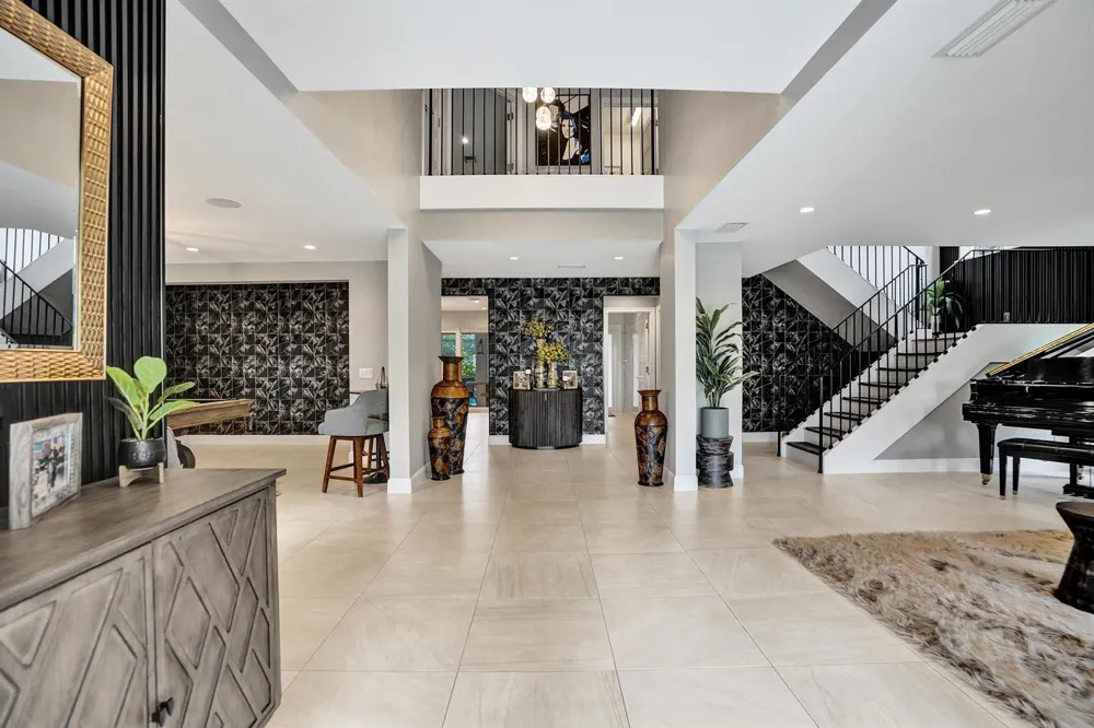 738 MIDDLE RIVER DRIVE Fort Lauderdale, FL 33304