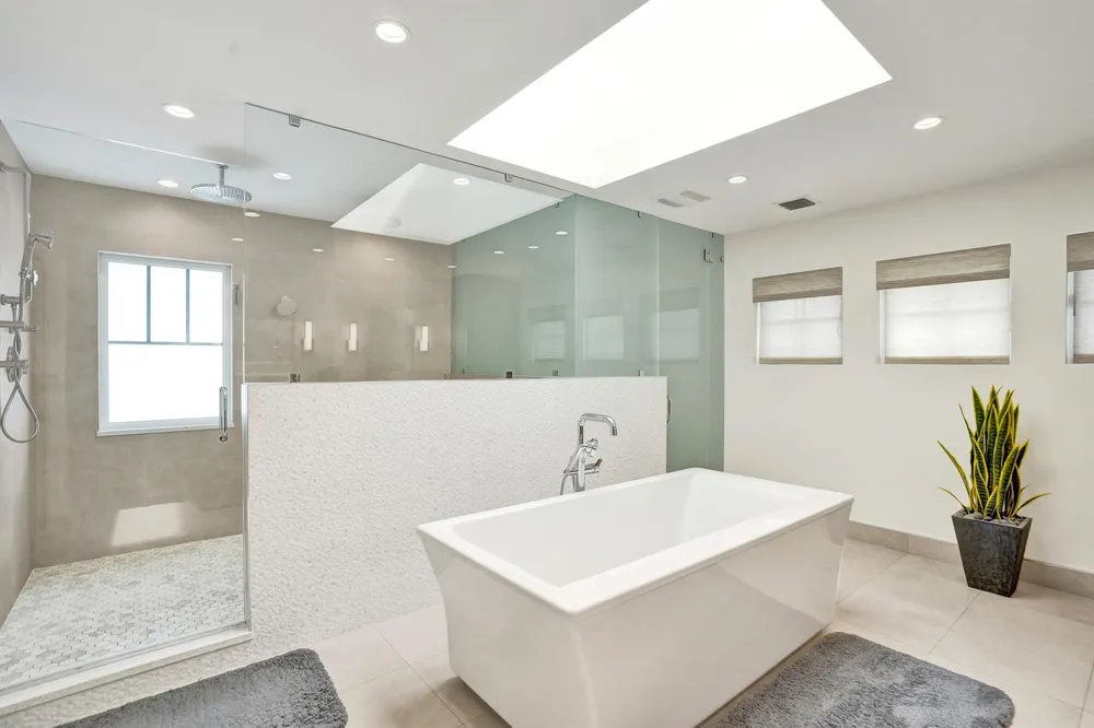 738 MIDDLE RIVER DRIVE Fort Lauderdale, FL 33304