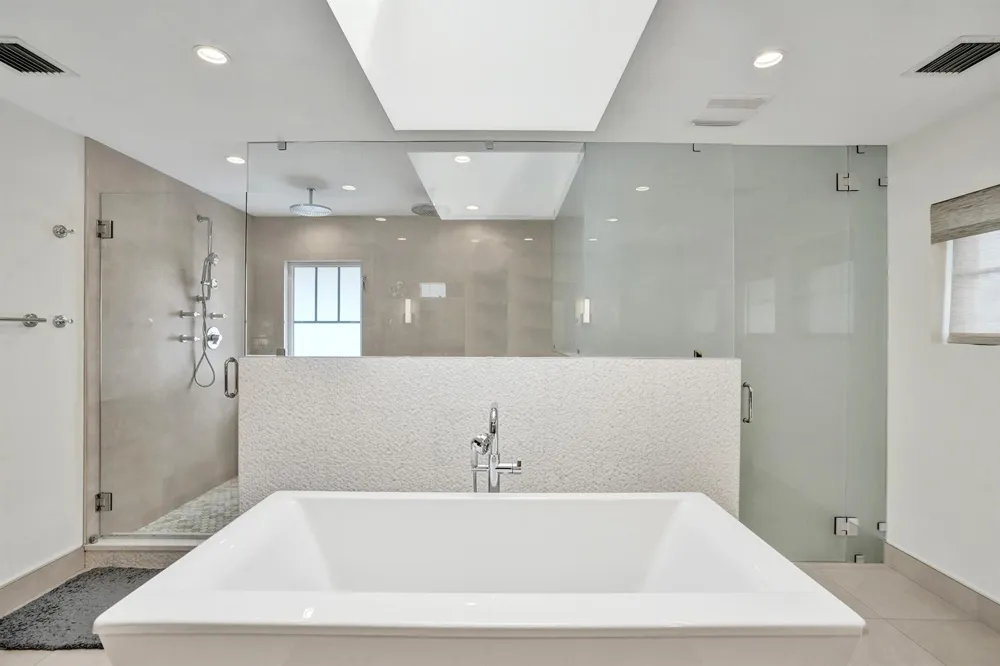 738 MIDDLE RIVER DRIVE Fort Lauderdale, FL 33304