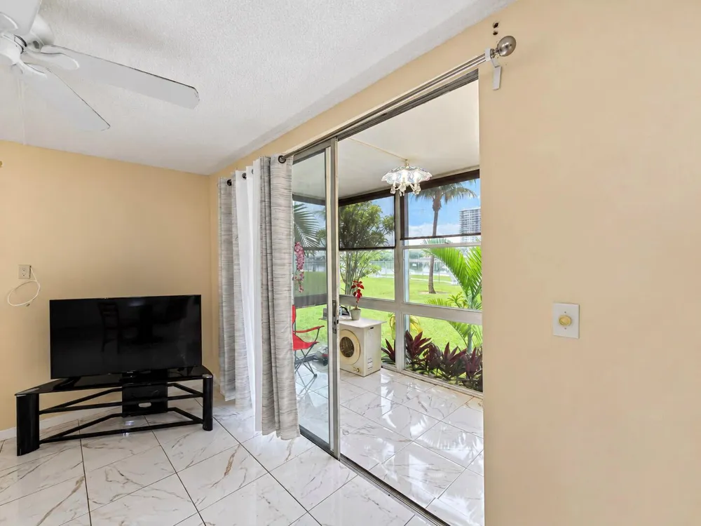 2999 POINT EAST DRIVE #C109 Aventura, FL 33160