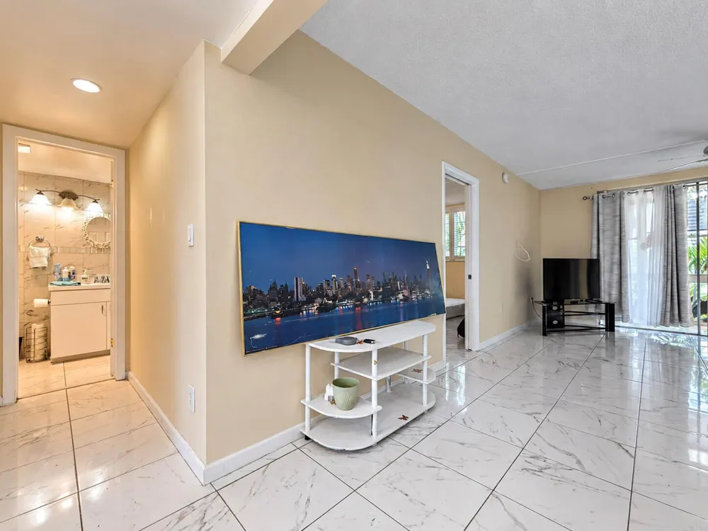 2999 POINT EAST DRIVE #C109 Aventura, FL 33160