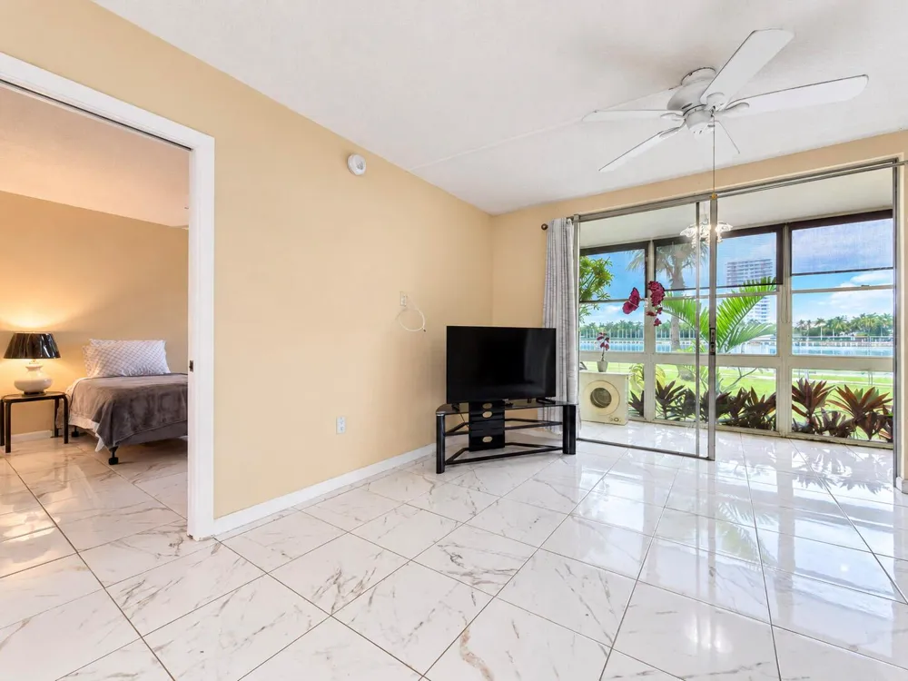 2999 POINT EAST DRIVE #C109 Aventura, FL 33160