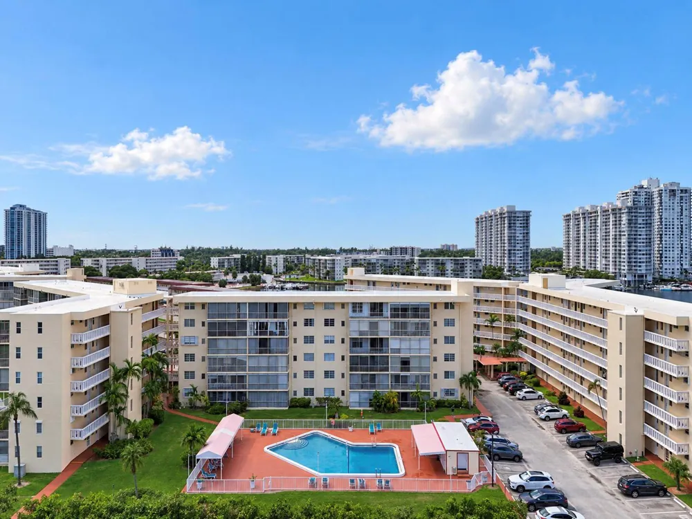 2999 POINT EAST DRIVE #C109 Aventura, FL 33160
