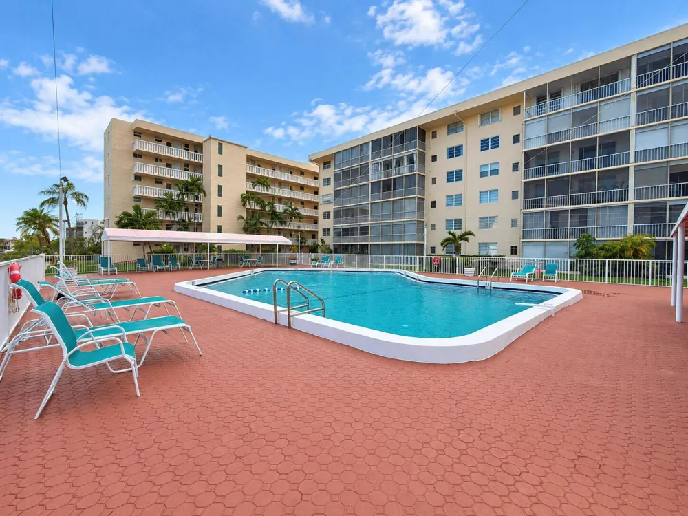 2999 POINT EAST DRIVE #C109 Aventura, FL 33160