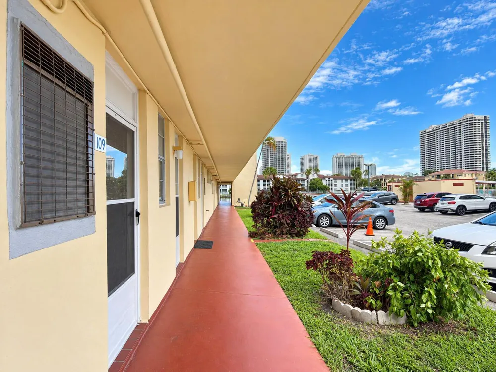 2999 POINT EAST DRIVE #C109 Aventura, FL 33160