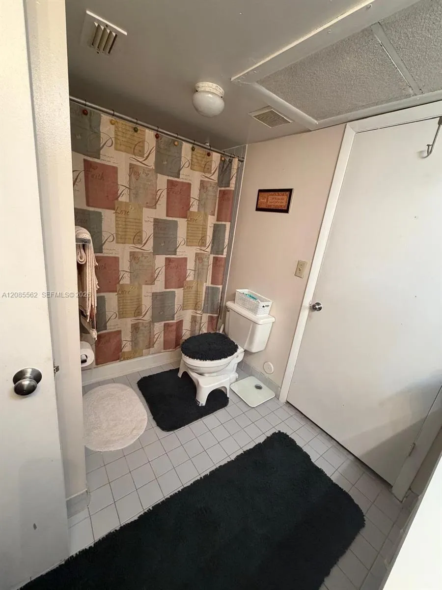 Address Not Shown Oakland Park, FL 33309