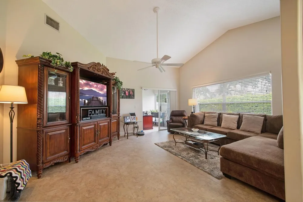 7872 Mansfield Hollow Road Delray Beach, FL 33446