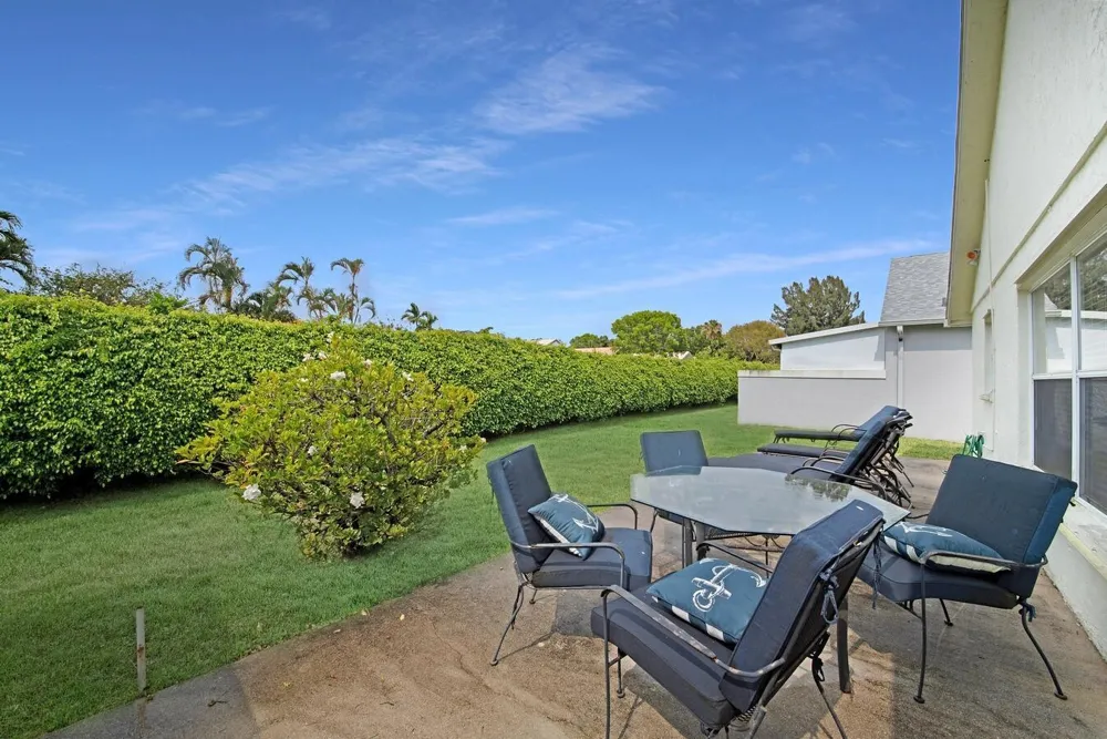 7872 Mansfield Hollow Road Delray Beach, FL 33446