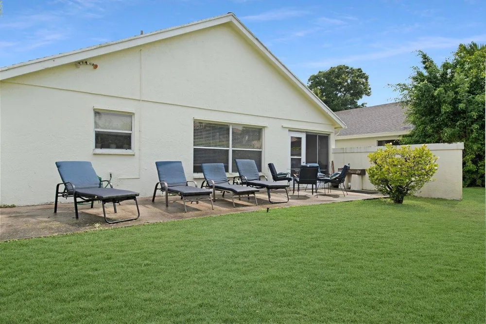 7872 Mansfield Hollow Road Delray Beach, FL 33446