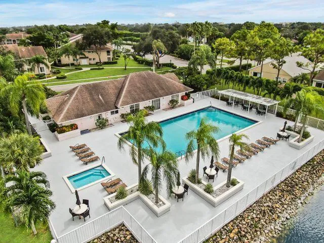 7872 Mansfield Hollow Road Delray Beach, FL 33446