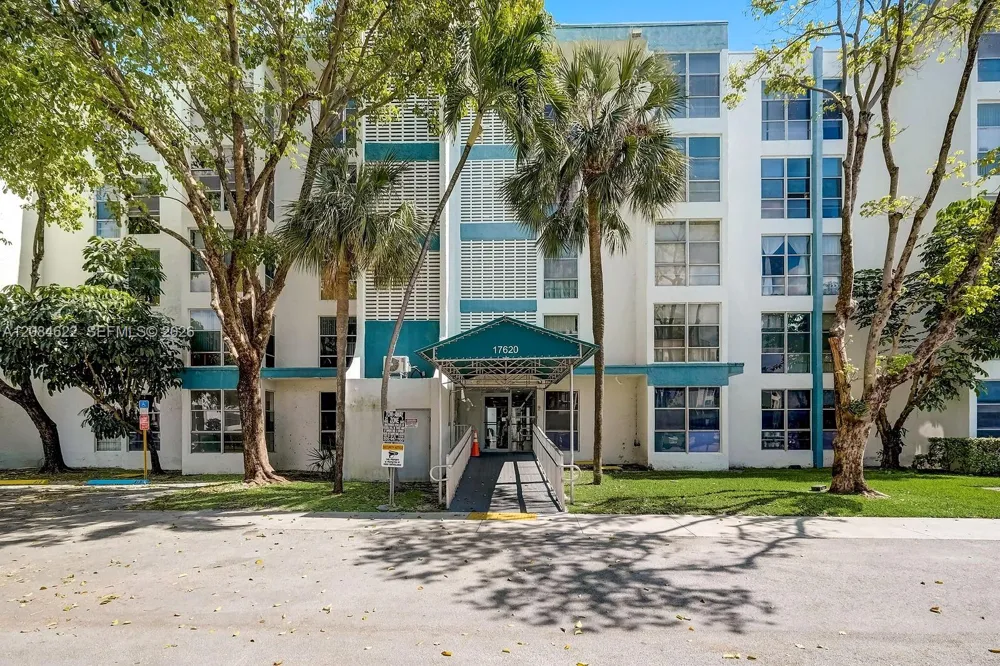 17620 Atlantic Blvd #315 Sunny Isles Beach, FL 33160