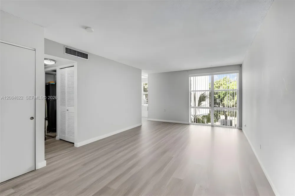 17620 Atlantic Blvd #315 Sunny Isles Beach, FL 33160