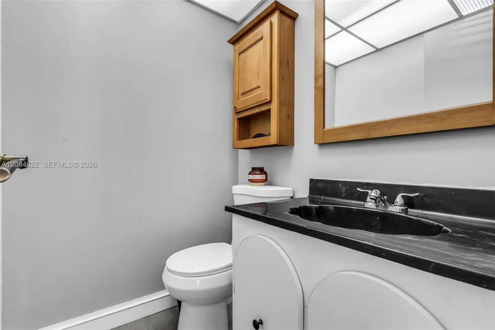 17620 Atlantic Blvd #315 Sunny Isles Beach, FL 33160