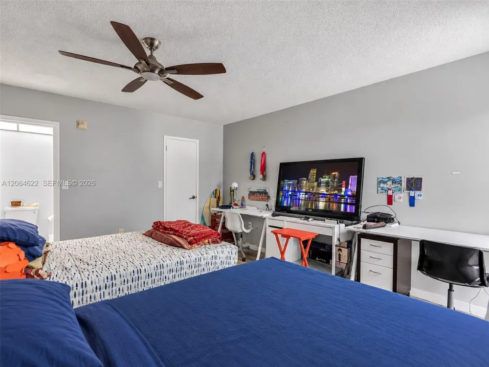 17620 Atlantic Blvd #315 Sunny Isles Beach, FL 33160
