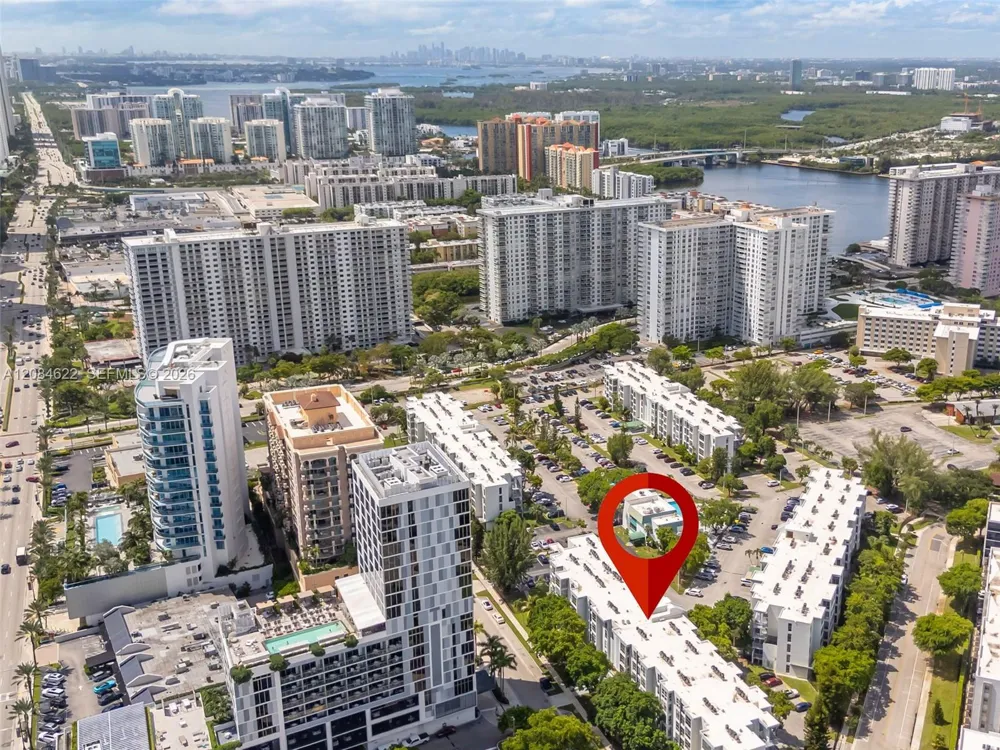 17620 Atlantic Blvd #315 Sunny Isles Beach, FL 33160