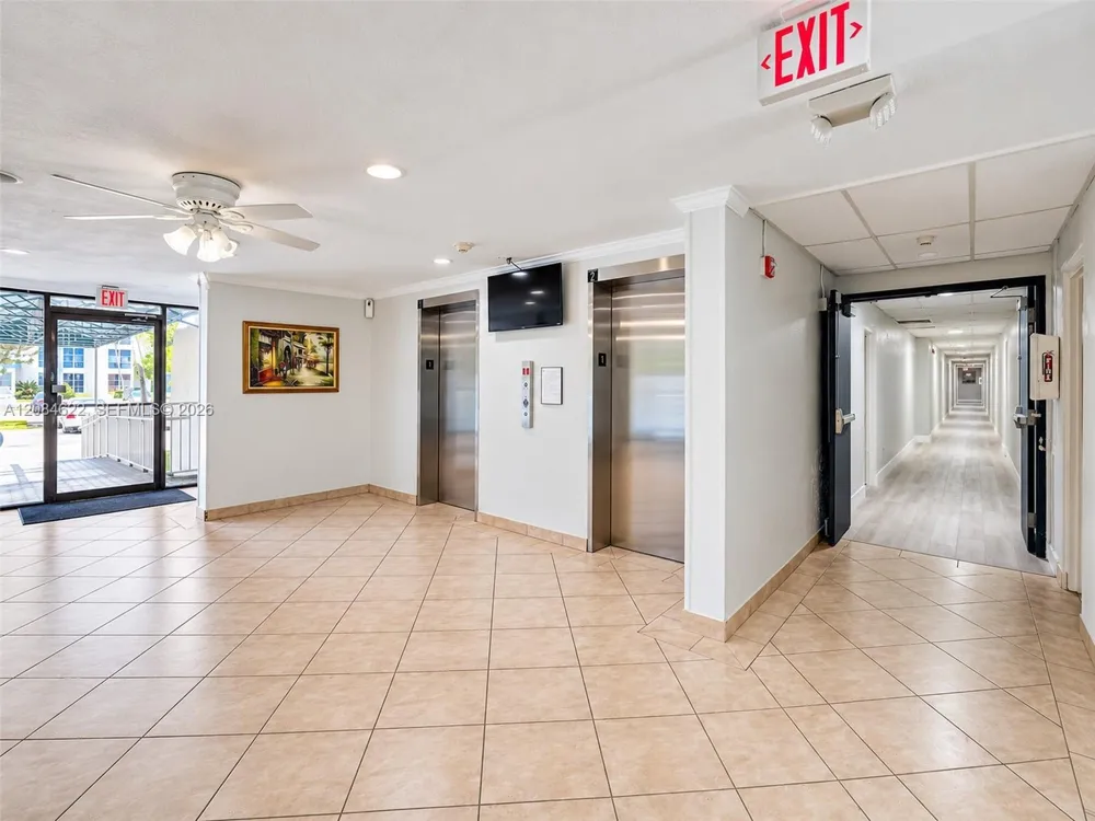17620 Atlantic Blvd #315 Sunny Isles Beach, FL 33160