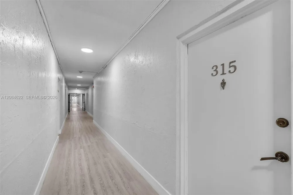 17620 Atlantic Blvd #315 Sunny Isles Beach, FL 33160