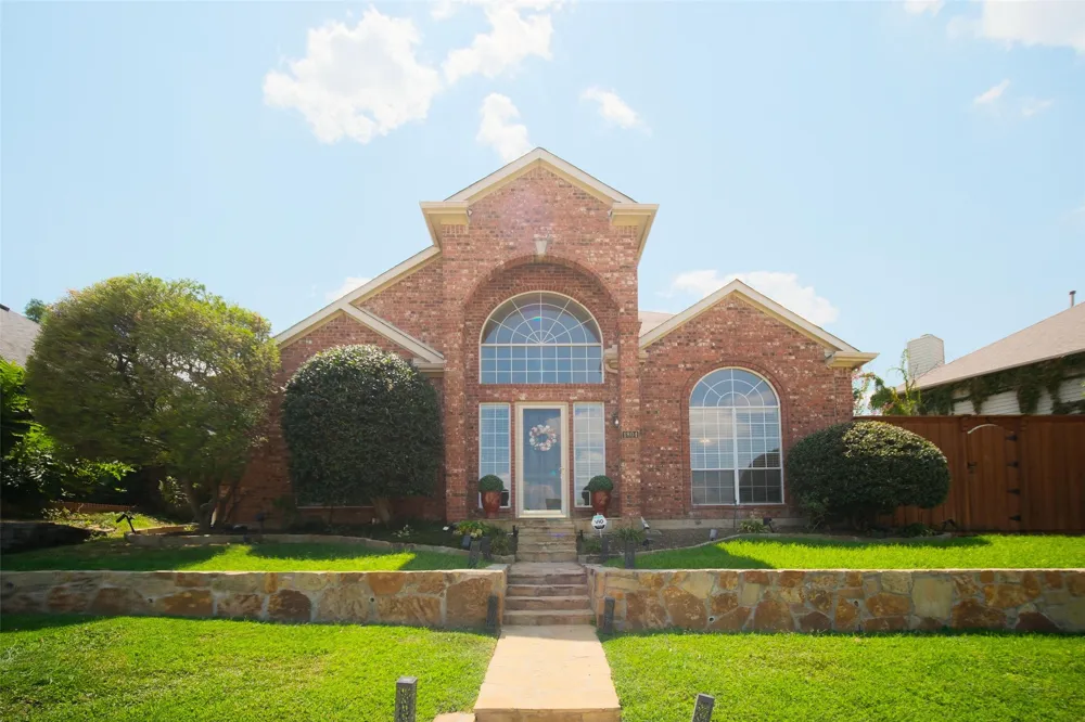 1804 Canoe Way Carrollton, TX 75010