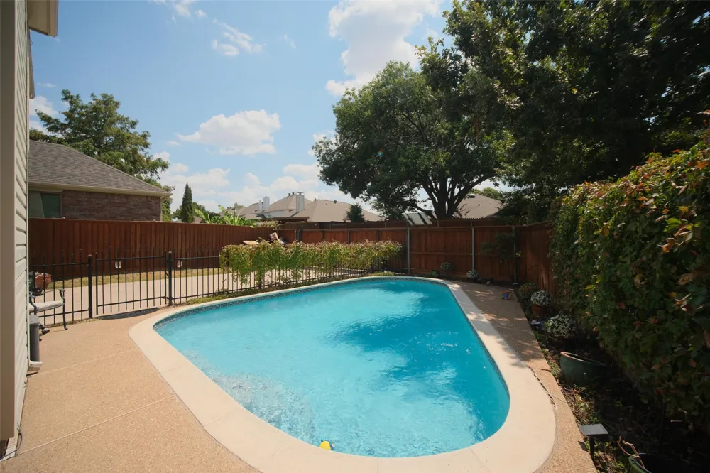 1804 Canoe Way Carrollton, TX 75010