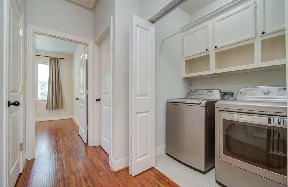 10205 Brooktree Drive Houston, TX 77043