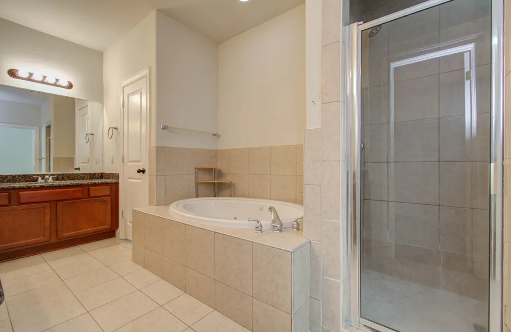 10205 Brooktree Drive Houston, TX 77043