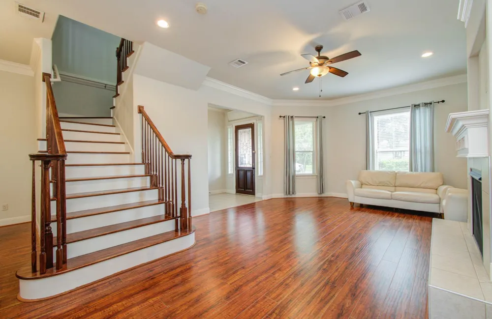 10205 Brooktree Drive Houston, TX 77043