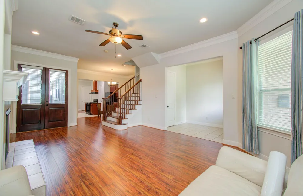 10205 Brooktree Drive Houston, TX 77043